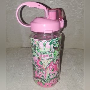 Lilly Pulitzer Plastic Water Bottle Mandevilla Baby It's Worth It 50oz 1.5L